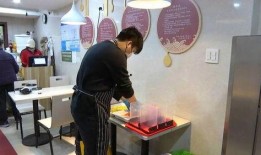 高峰食堂爆料事件视频,揭秘校园食堂背后的真相