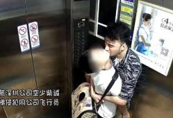 网友爆料电梯敲钟视频,揭秘神秘敲钟人身份之谜