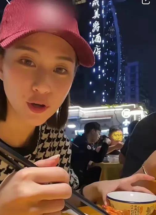 娱乐小八吃瓜,明星幕后吃瓜大事件