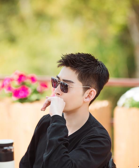 张翰吃瓜娱乐圈,娱乐圈吃瓜达人背后的故事